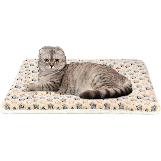 Premium Fluffy Flannel Pet Blanket for Dogs and Cats - Soft and Warm Cushion Mat Ideal for Indoor Use Cozy Sleeping Surface in